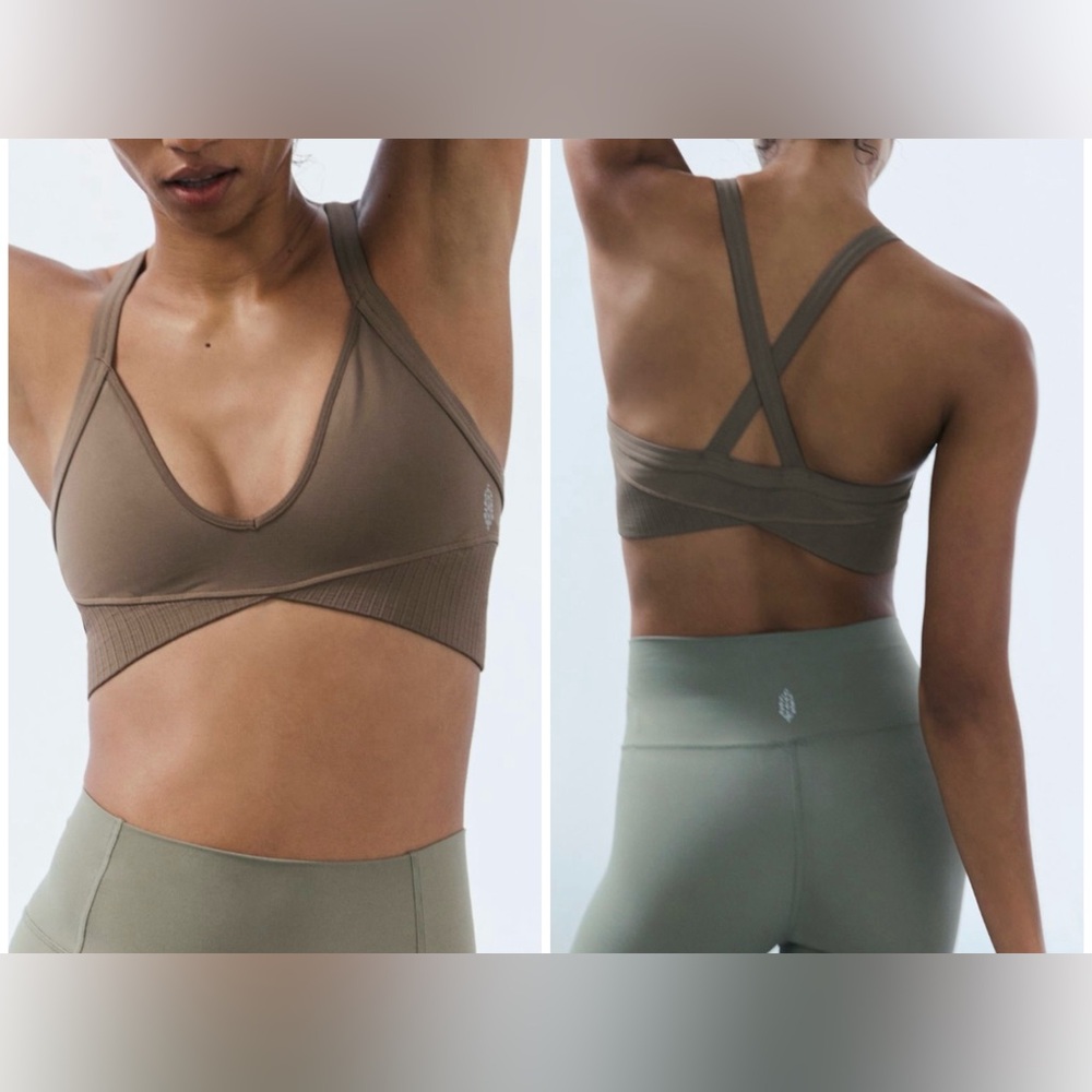 NWOT Free People FP Movement Good Karma Super Plunge Bra hickory brown - XS/S IR
